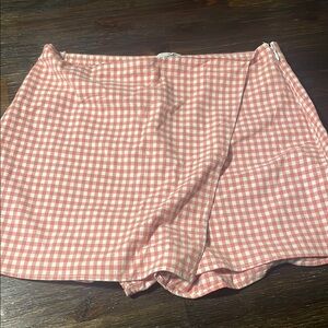 Hollister Pink Checkered Skort